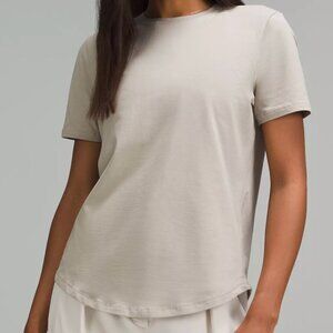 👚 Lululemon Love Curved-Hem Crewneck T-Shirt Size 4